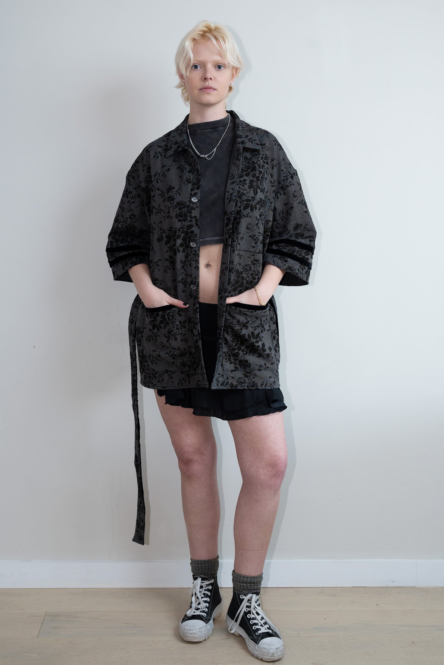 Damask Kimono Shirt in Black with Belt